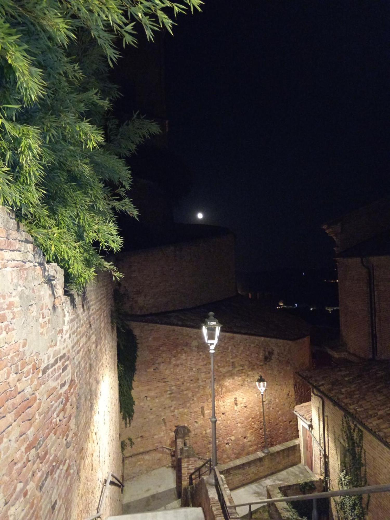 Teresa Al Belvedere Rooms&Holidayapartments Camere&Appartamenti Castellinaldo Exterior photo